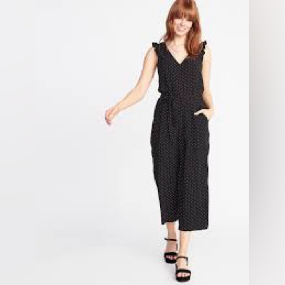 Old Navy Jumpsuit Black with white polka dots and tie waist | Size XL